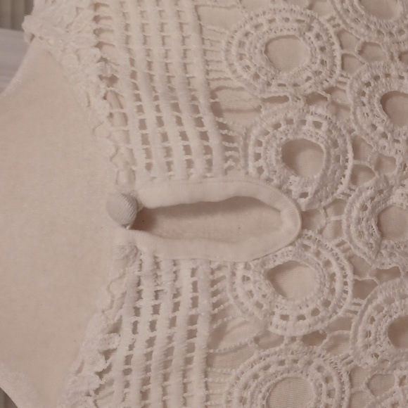 4/$40 White Lace Lined Sleeveless Top - Size Large - Picture 5 of 7